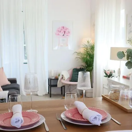 Center Lovely Apartment *