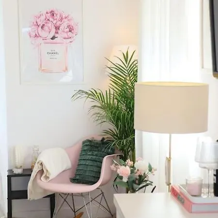 Center Lovely Apartment *